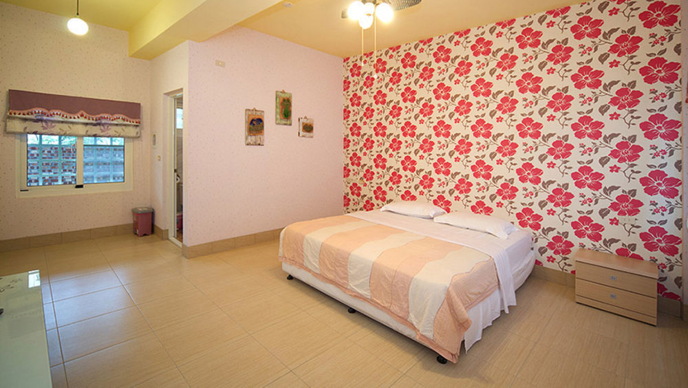 Family Pottery Bed & Breakfast Kota Tua Kota Tua Hengchun Bagian luar foto